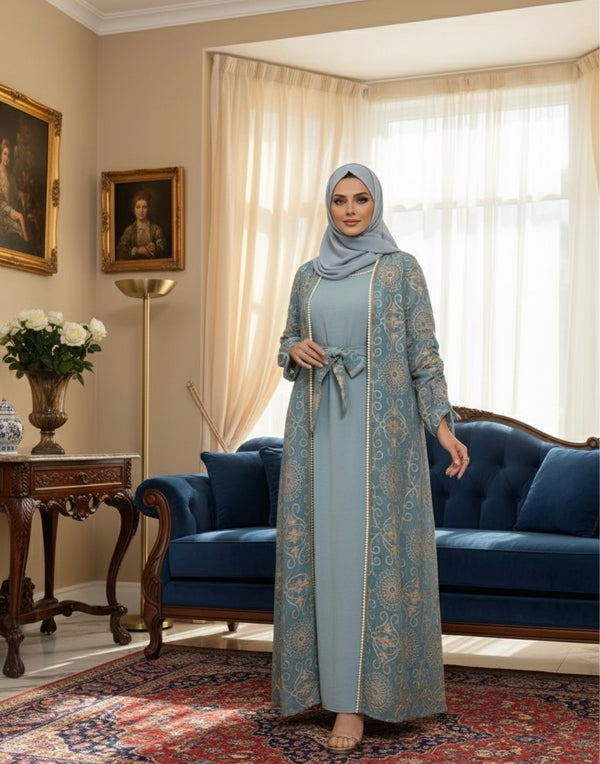 OFFRE -20$ : Caftan Bleu Poudré avec Broderies & Robe Intérieure