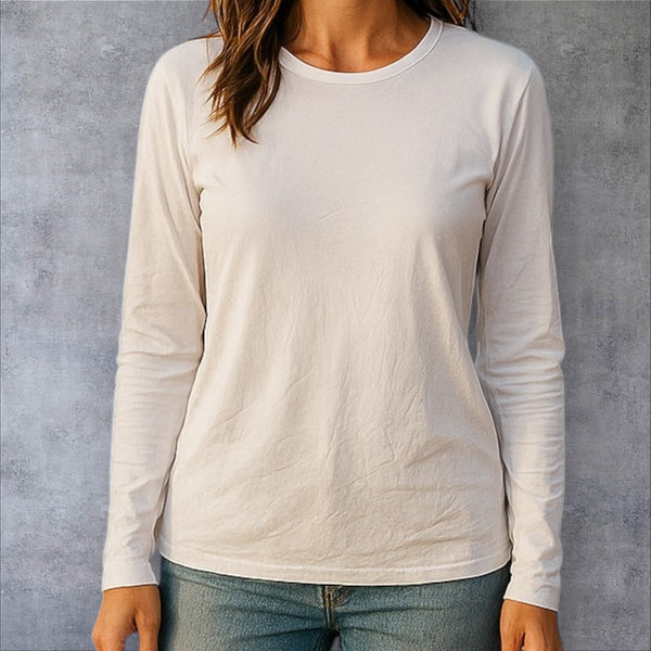 Essential white cotton long-sleeve undershirt – breathable and perfect for layering under modest outfits.