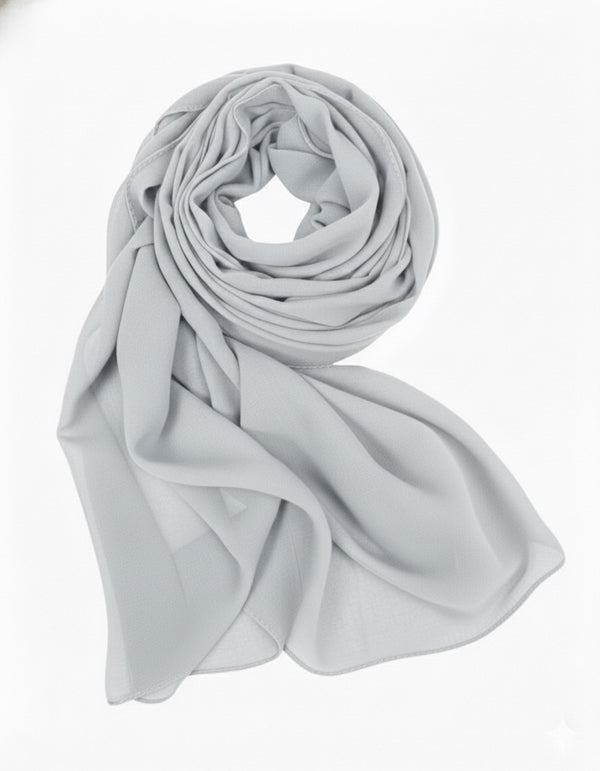 Hijab en chiffon Gris Argenté – Chic Minimaliste et Économique (5$)